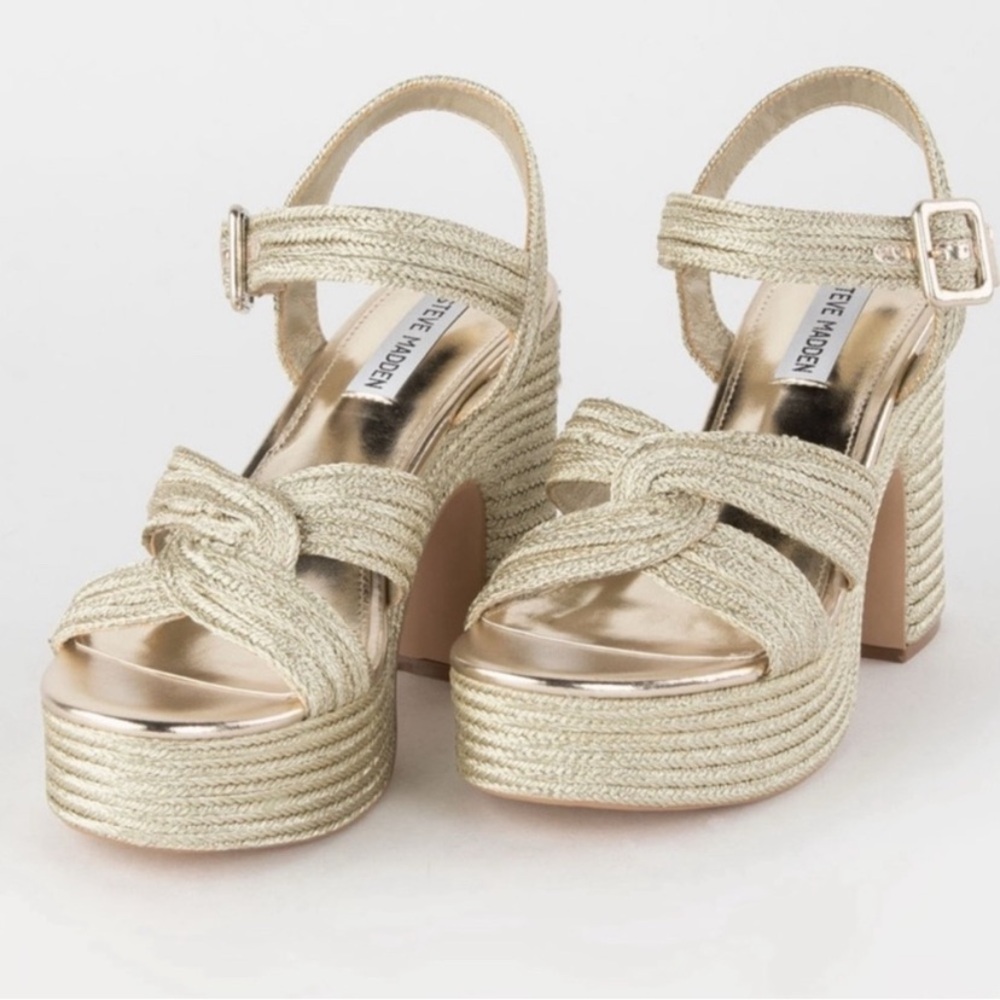 Steve Madden Women’s Carisma Metallic Gold Platform Heels NIB Size 7